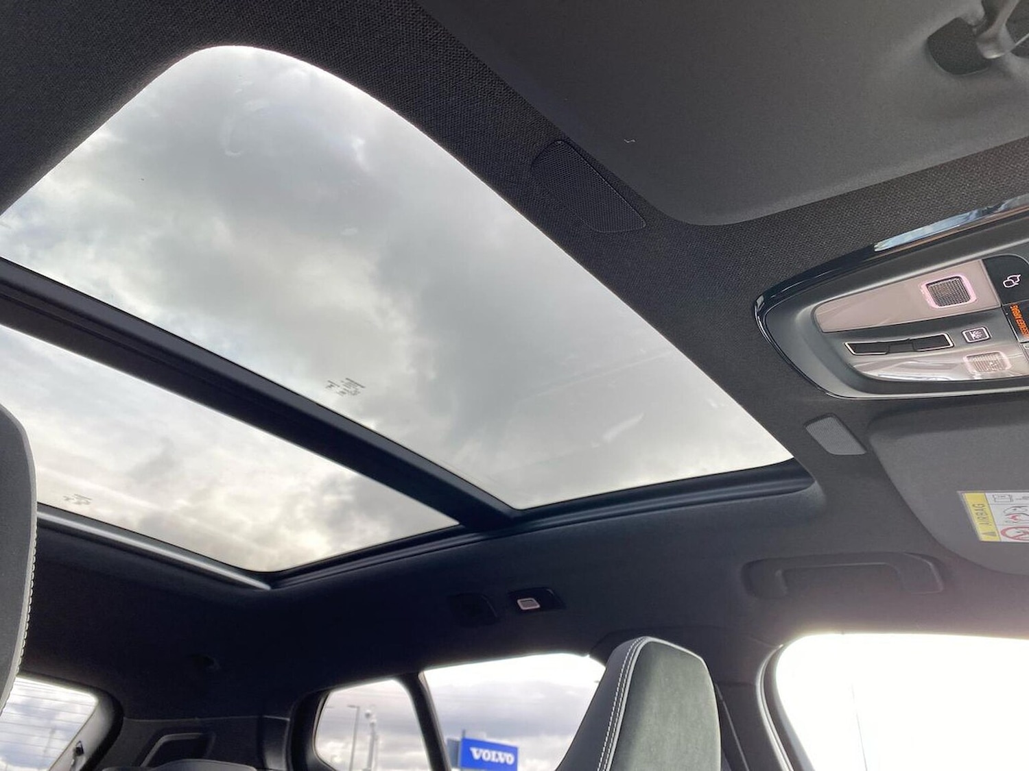 Used Volvo XC40 2025 for sale - 76115502: Photo 33