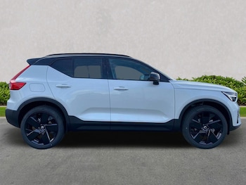 Used Volvo XC40 2025 for sale - 76115502: Photo