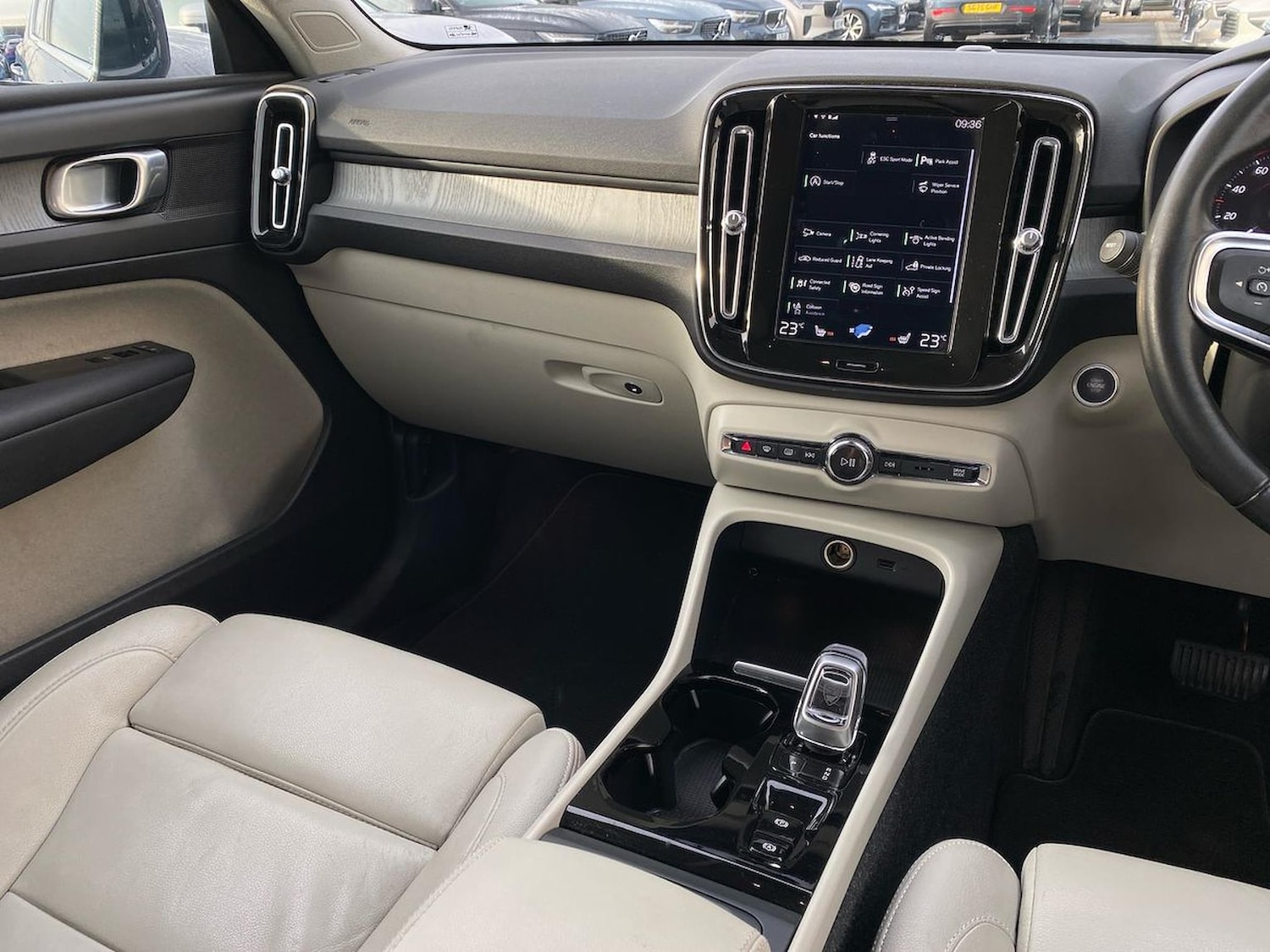 Used Volvo XC40 2020 for sale - 76497249: Photo 13