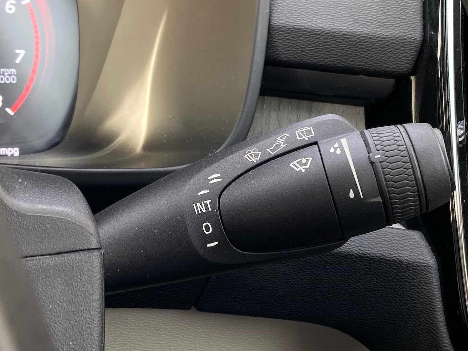 Used Volvo XC40 2020 for sale - 76497249: Photo 28