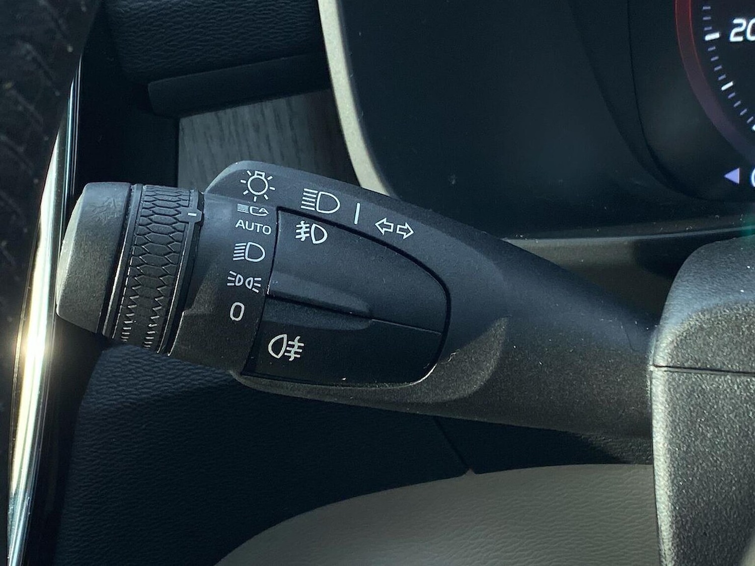 Used Volvo XC40 2020 for sale - 76497249: Photo 29