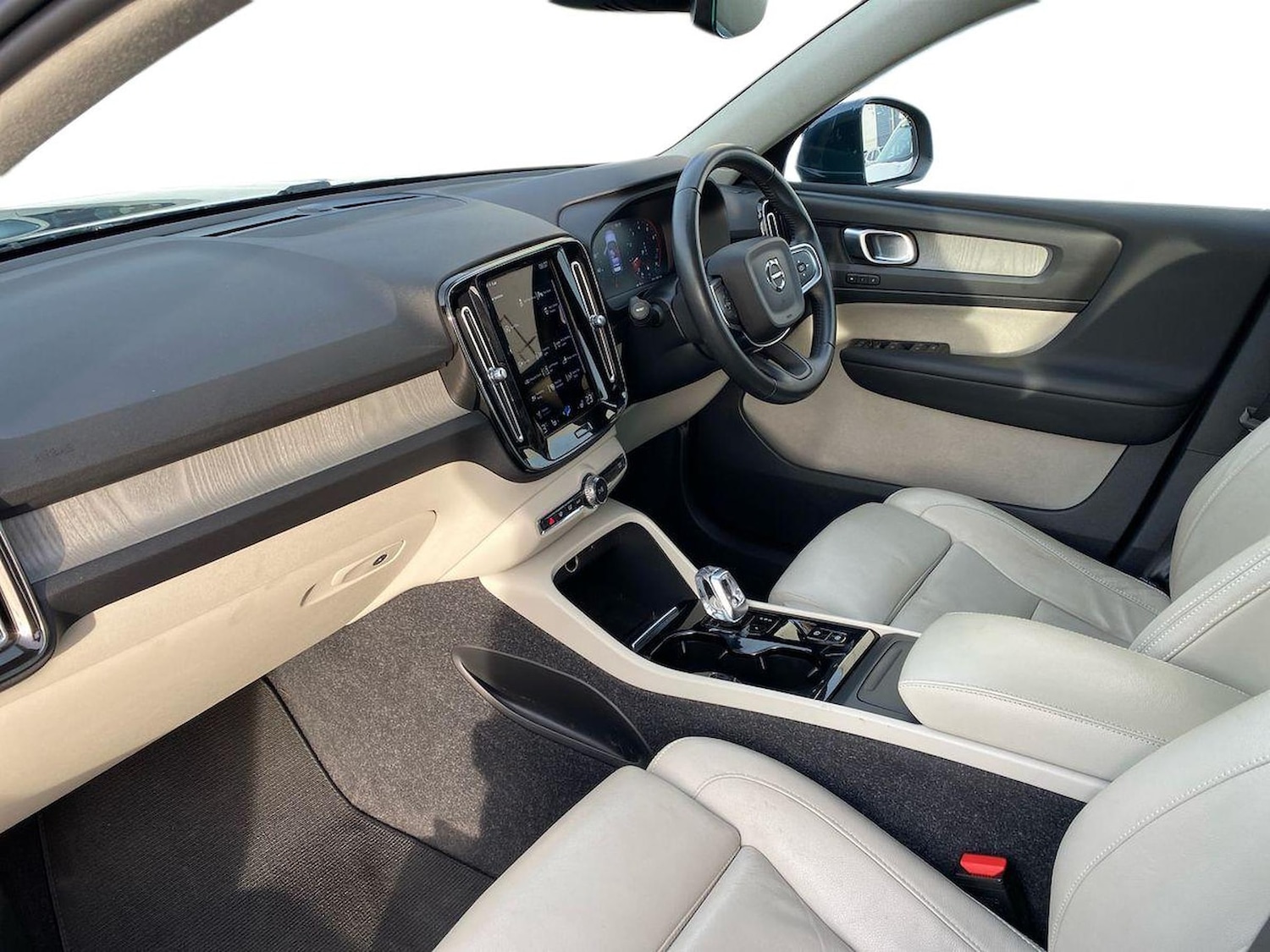 Used Volvo XC40 2020 for sale - 76497249: Photo 7