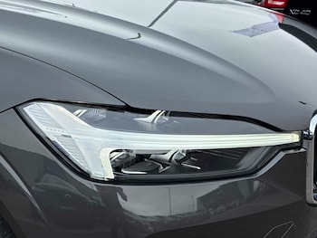 Used Volvo XC60 2023 for sale - 79588621: Photo