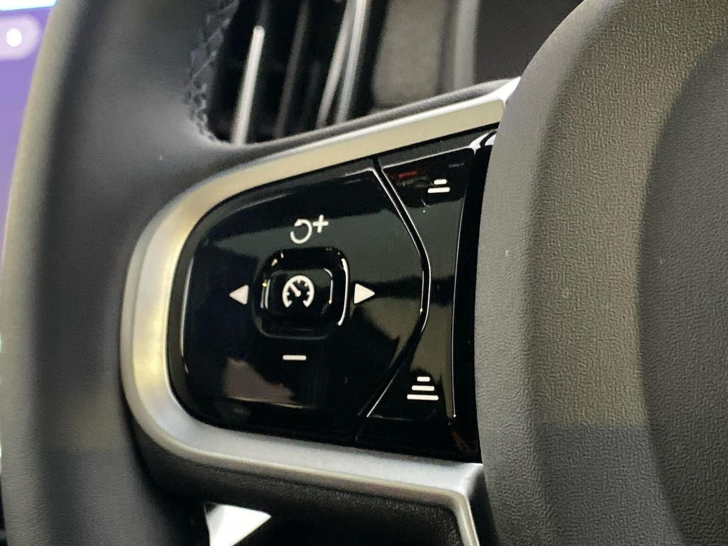 Used Volvo XC90 2025 for sale - 76497227: Photo 28