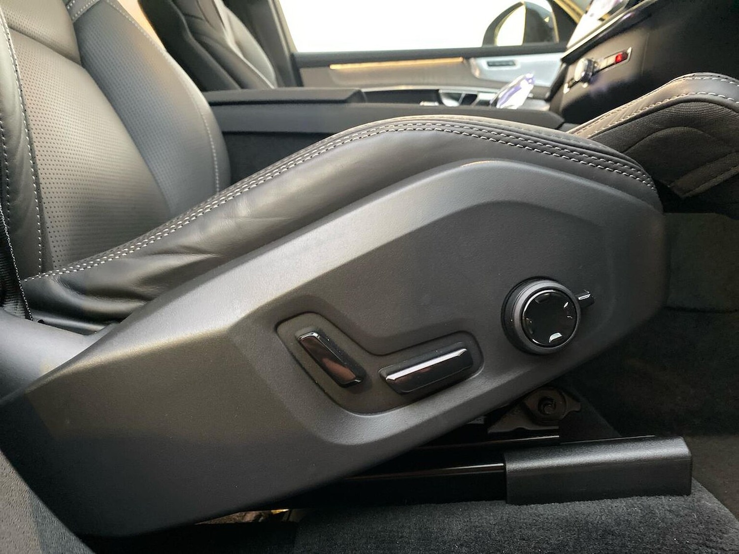 Used Volvo XC90 2025 for sale - 76497227: Photo 31