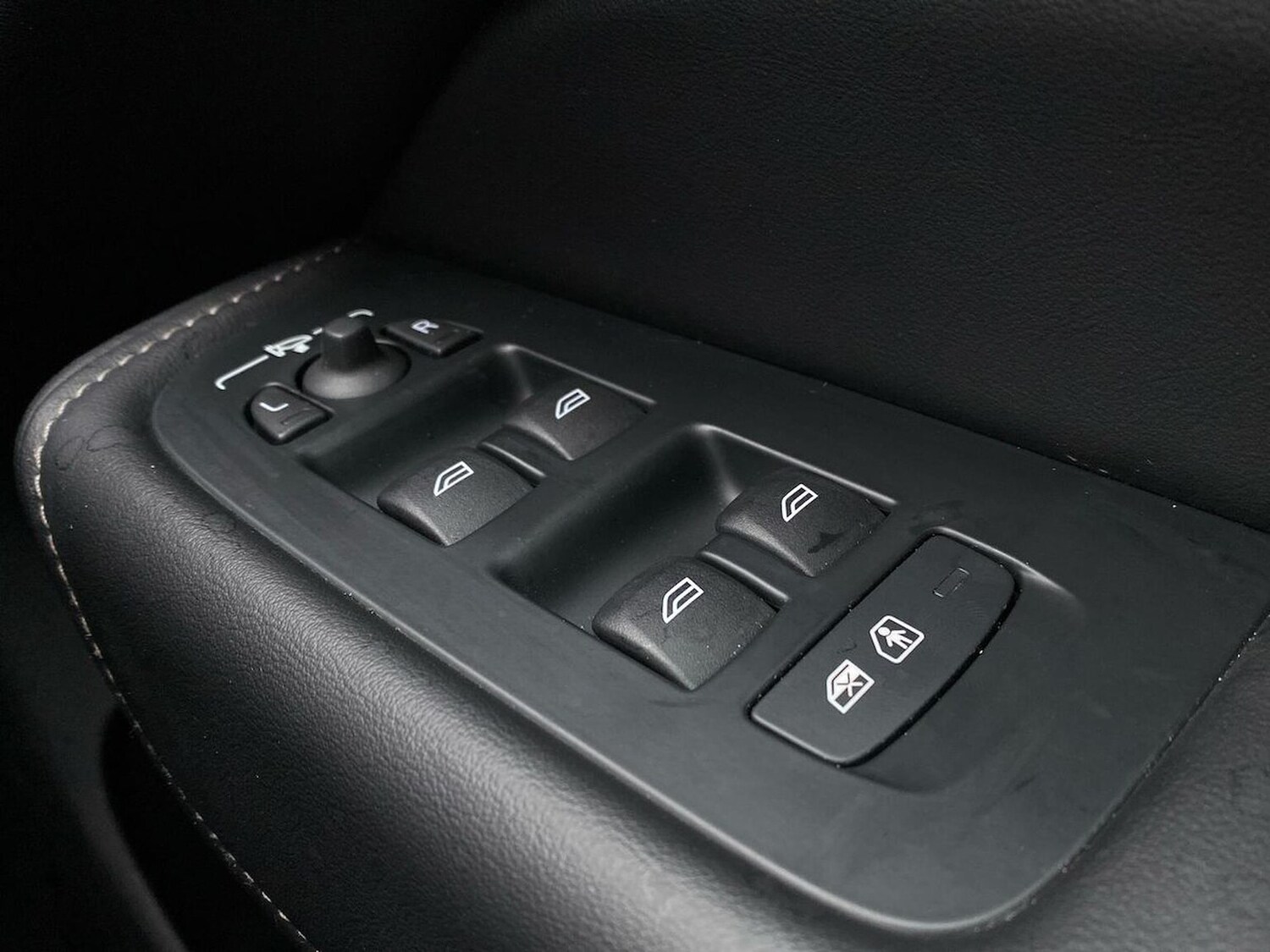 Used Volvo XC60 2025 for sale - 78144512: Photo 23