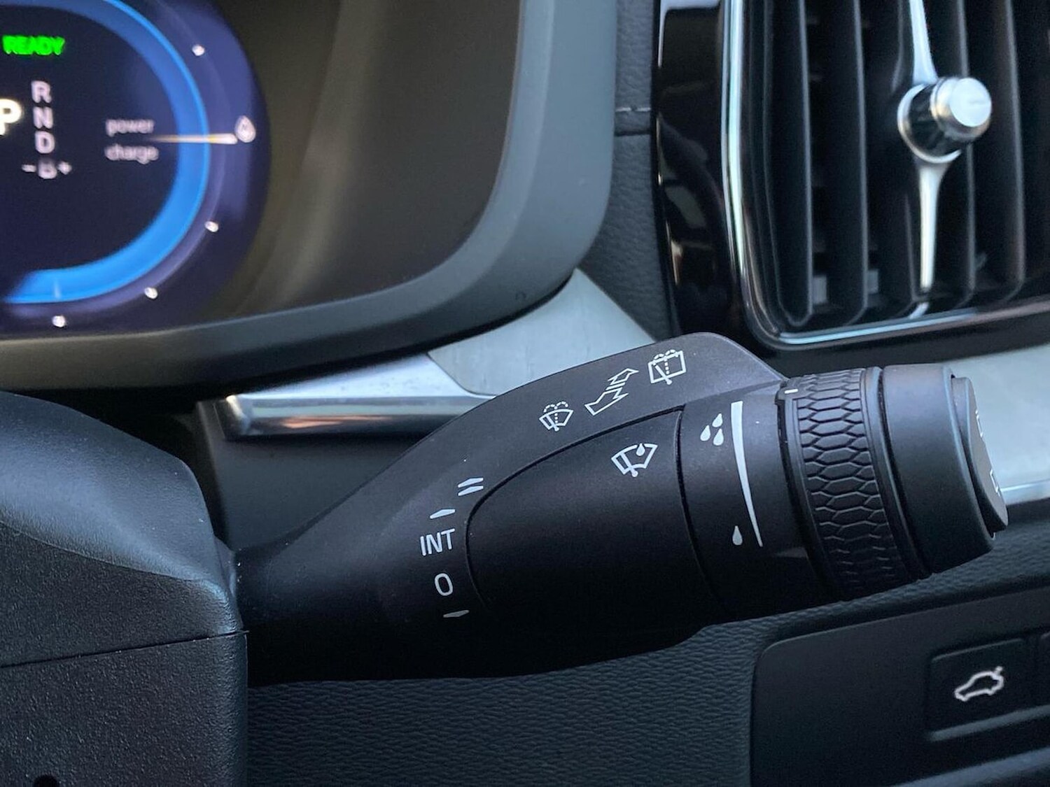 Used Volvo XC60 2025 for sale - 77489743: Photo 28