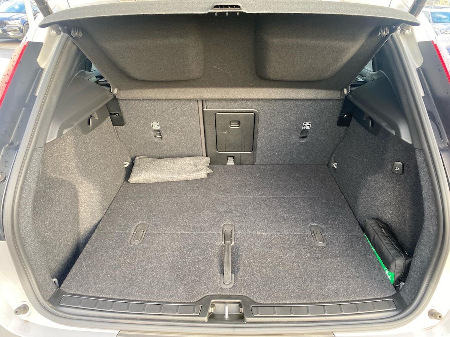 Used Volvo XC40 2024 for sale - 76347029: Photo 18