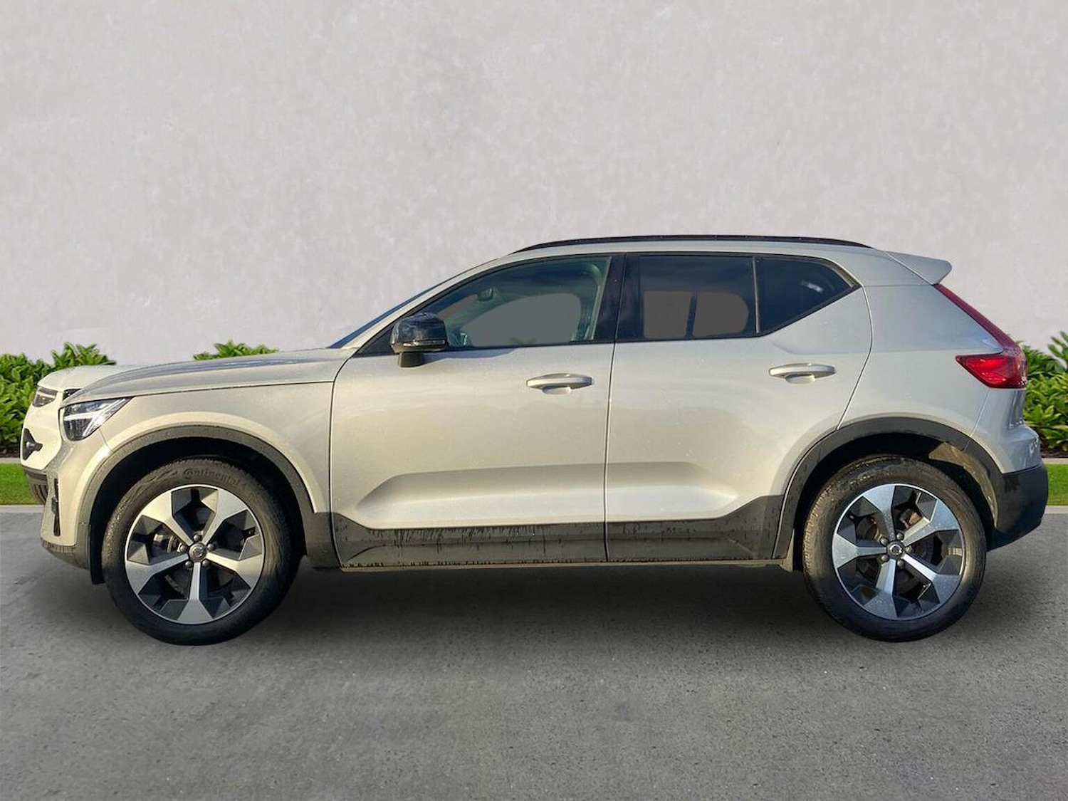Used Volvo XC40 2024 for sale - 76347029: Photo 20