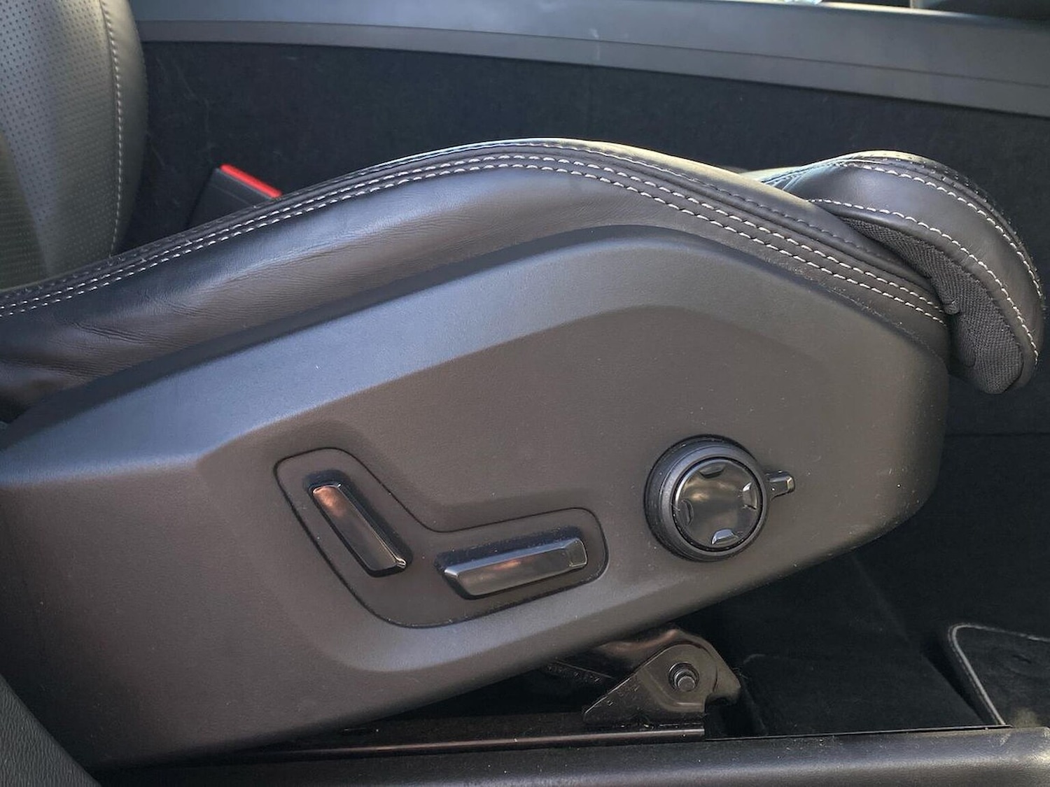 Used Volvo XC60 2021 for sale - 77715391: Photo 30