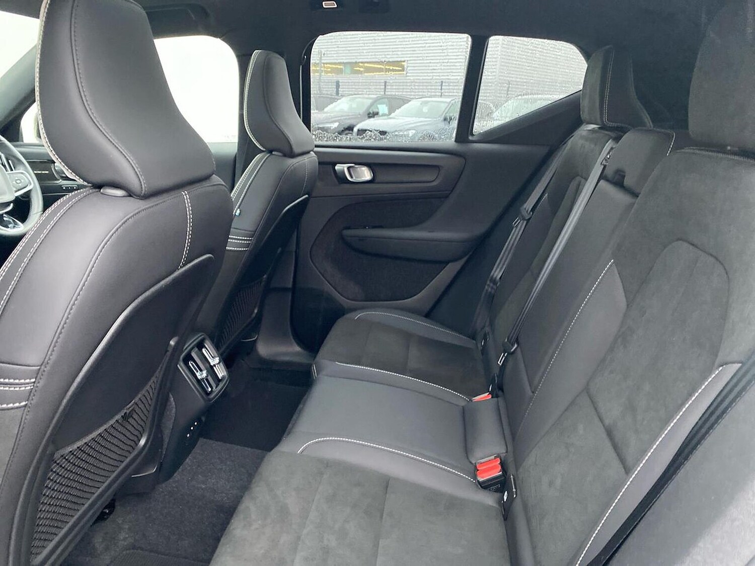 Used Volvo XC40 2023 for sale - 76477216: Photo 16