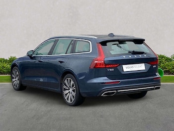 Used Volvo V60 2021 for sale - 78310473: Photo