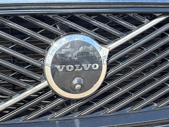 Used Volvo XC60 2025 for sale - 79290039: Photo