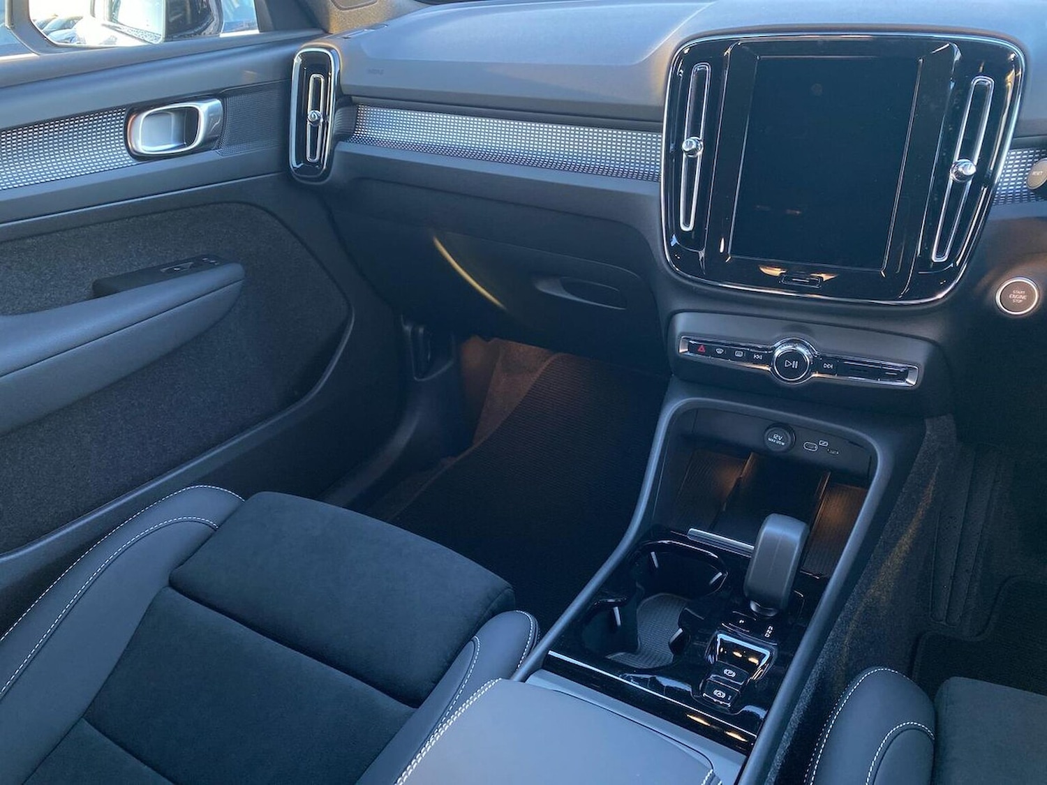 Used Volvo XC40 2025 for sale - 77489689: Photo 13