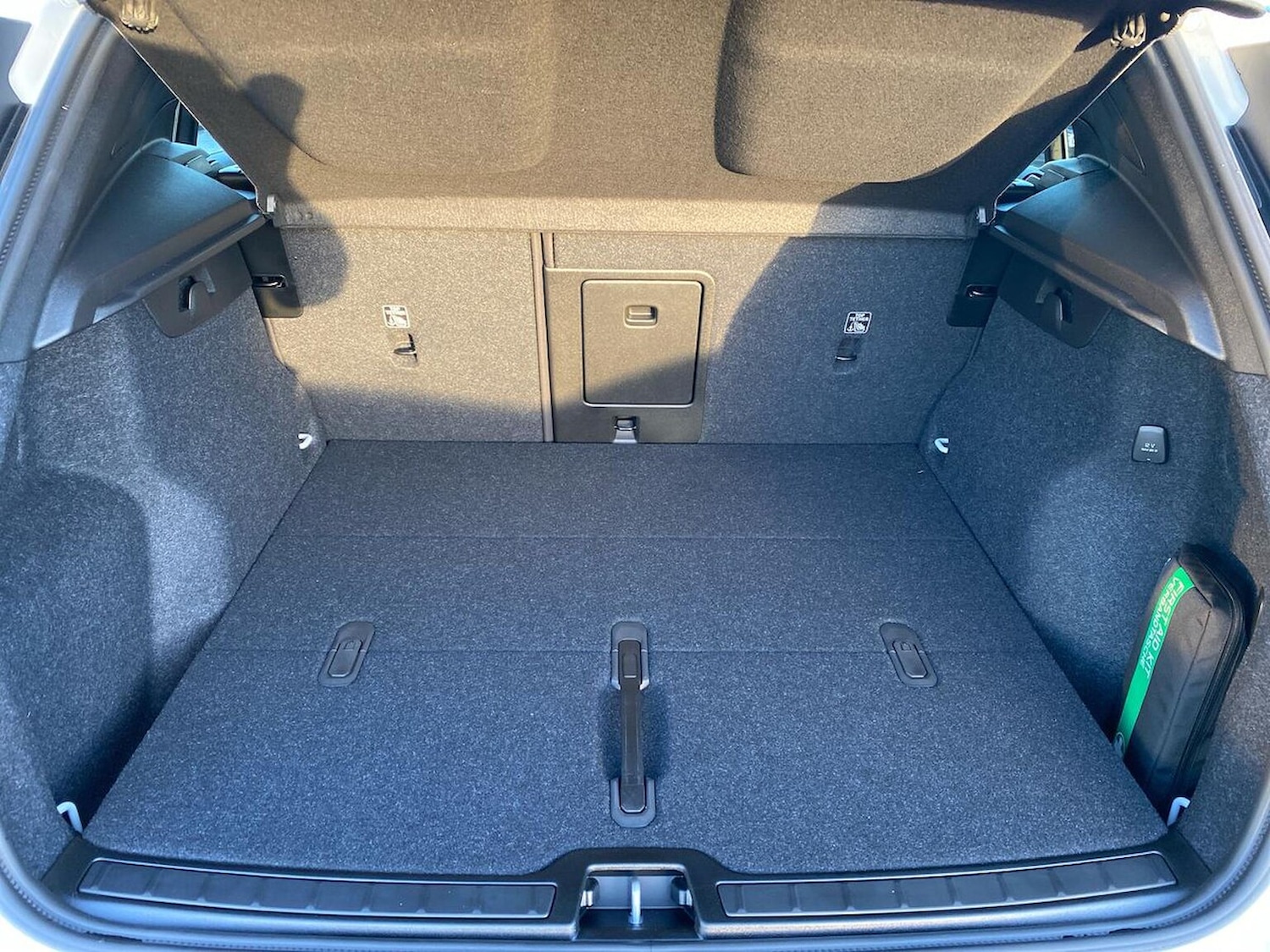 Used Volvo XC40 2025 for sale - 77489689: Photo 17