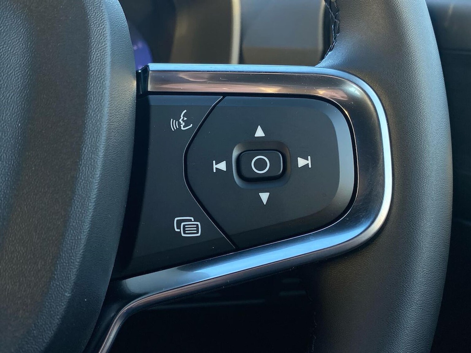 Used Volvo XC40 2025 for sale - 77489689: Photo 26