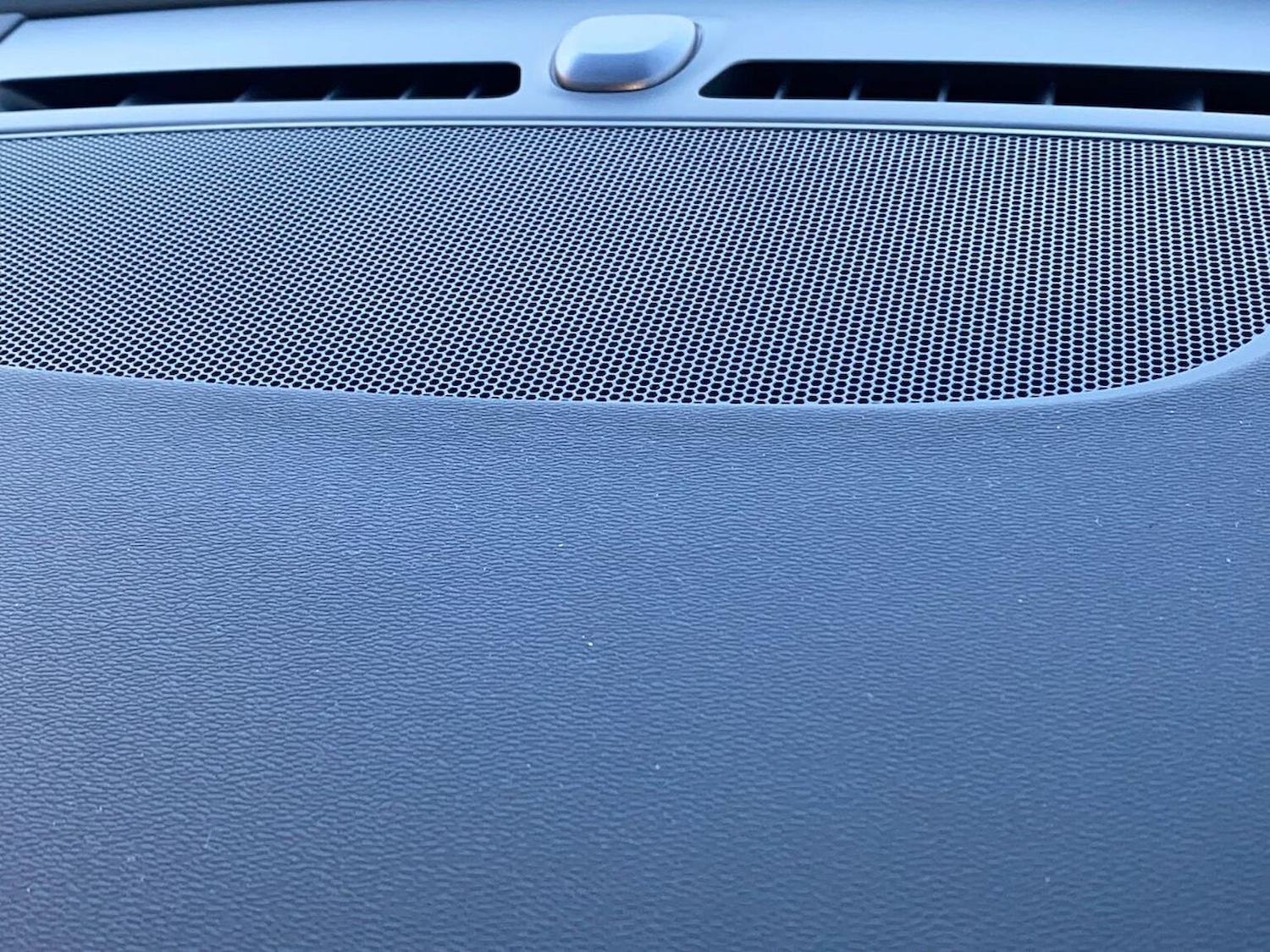 Used Volvo XC40 2025 for sale - 77489689: Photo 30