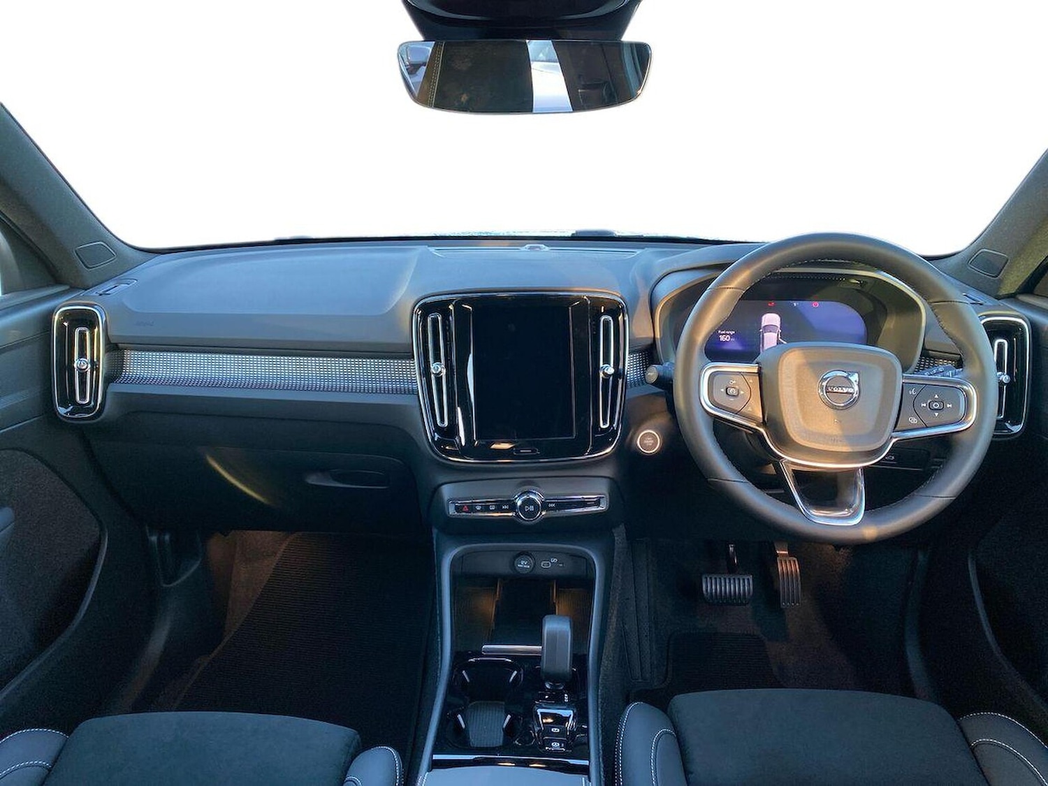 Used Volvo XC40 2025 for sale - 77489689: Photo 8