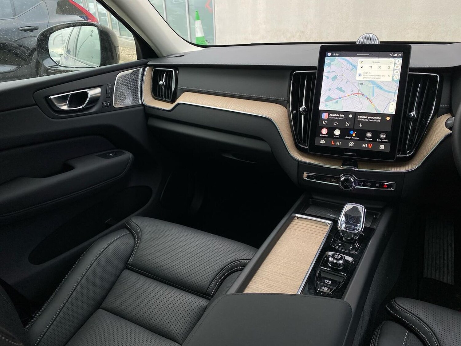 Used Volvo XC60 2025 for sale - 77802116: Photo 13