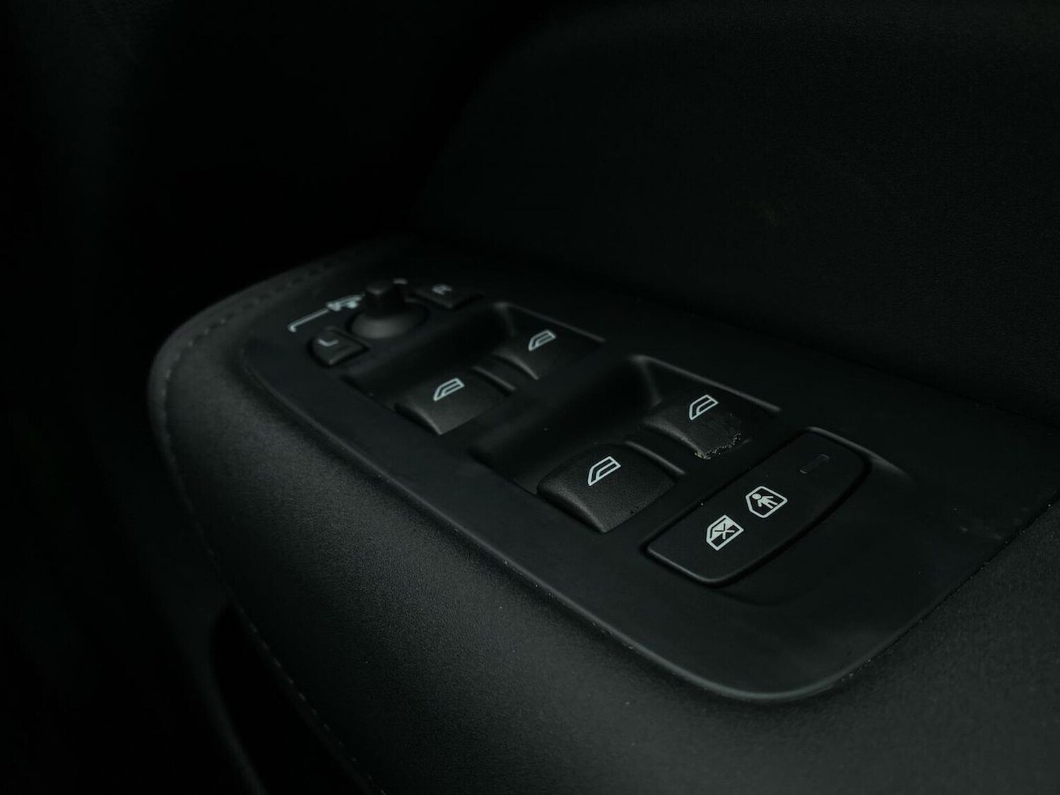 Used Volvo XC60 2025 for sale - 77802116: Photo 21