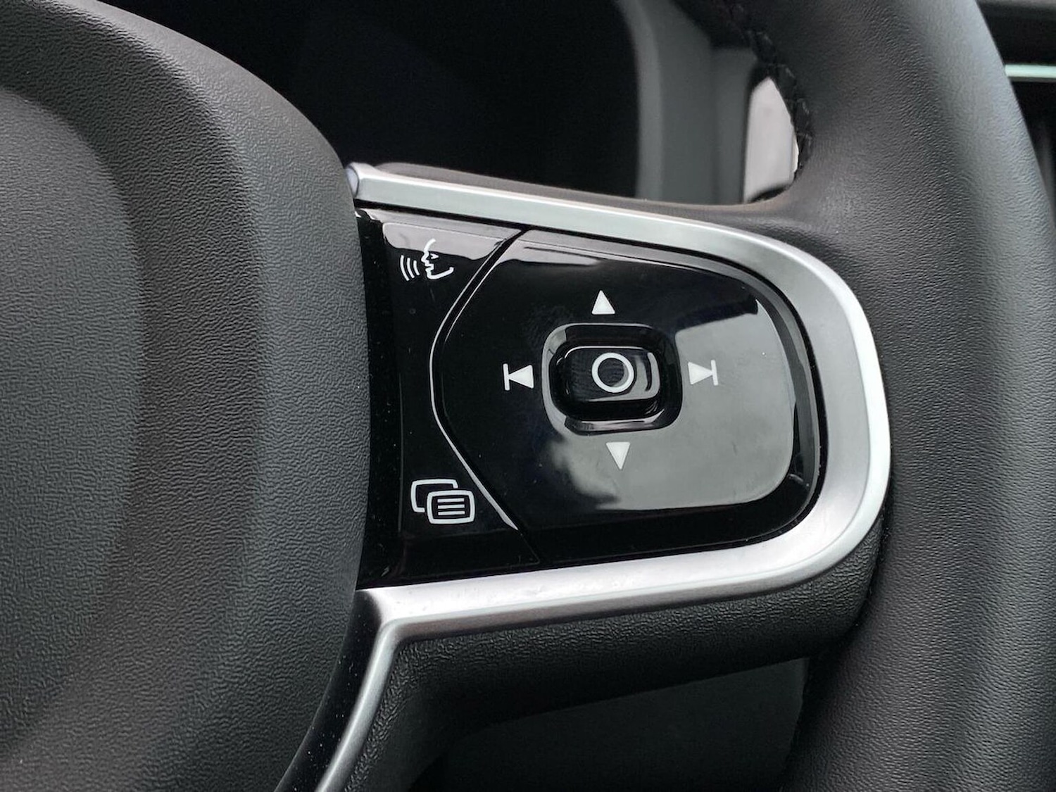 Used Volvo XC60 2025 for sale - 77802116: Photo 26