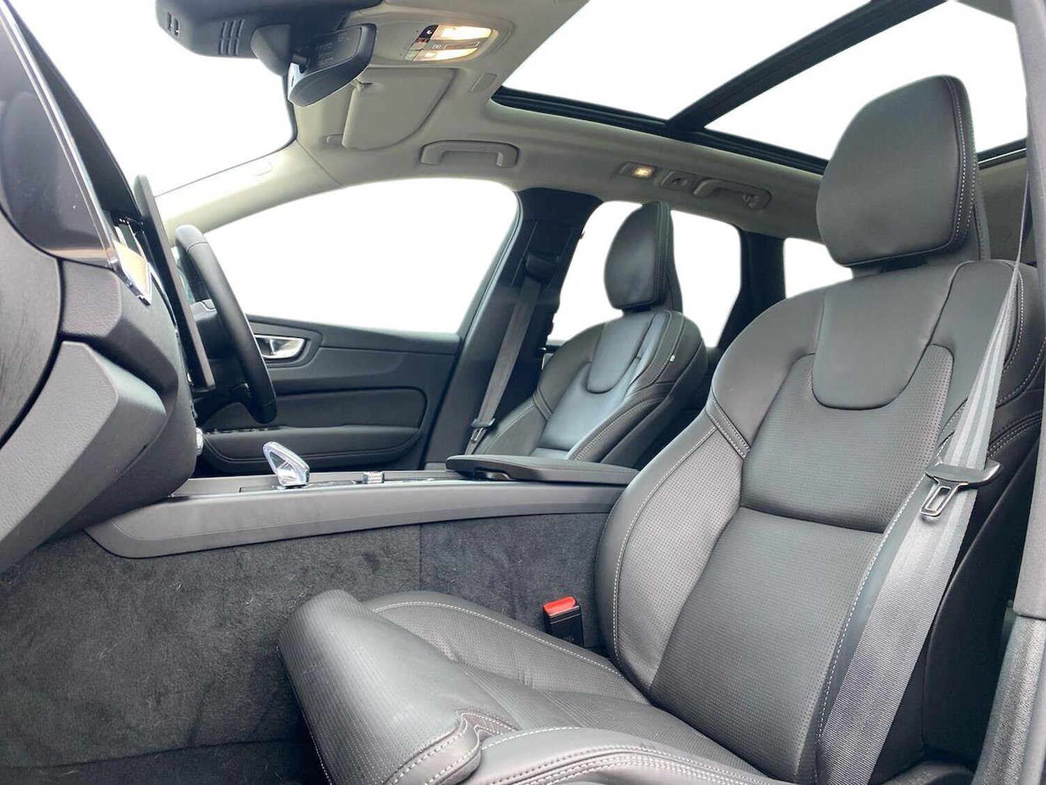 Used Volvo XC60 2025 for sale - 77802116: Photo 7