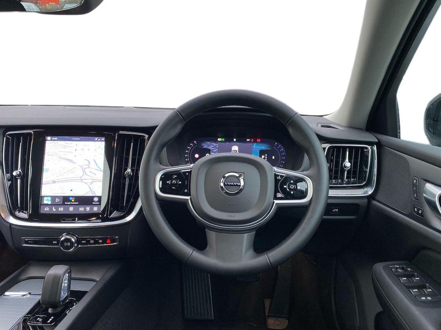 Used Volvo V60 2025 for sale - 76892162: Photo 10