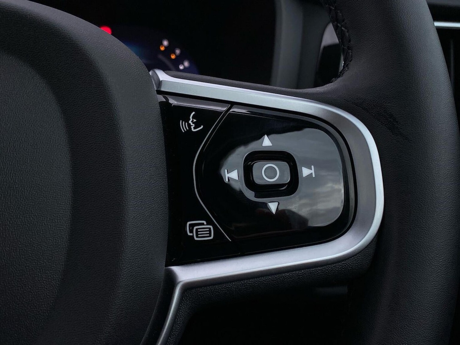 Used Volvo V60 2025 for sale - 76892162: Photo 27