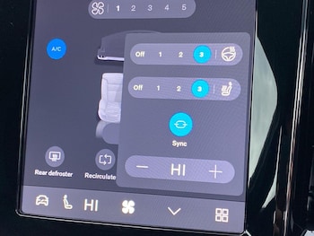 Used Volvo V60 2025 for sale - 76892162: Photo