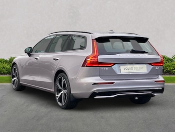 Used Volvo V60 2025 for sale - 76892162: Photo