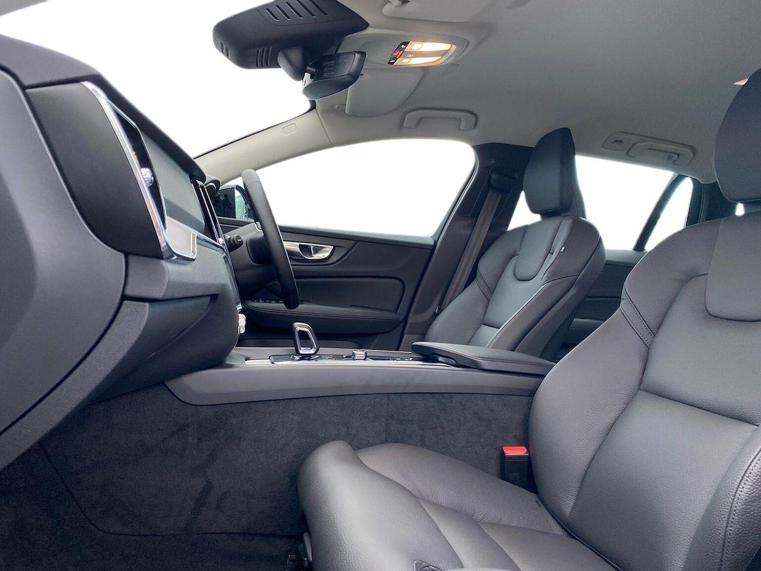 Used Volvo V60 2025 for sale - 76892162: Photo 8