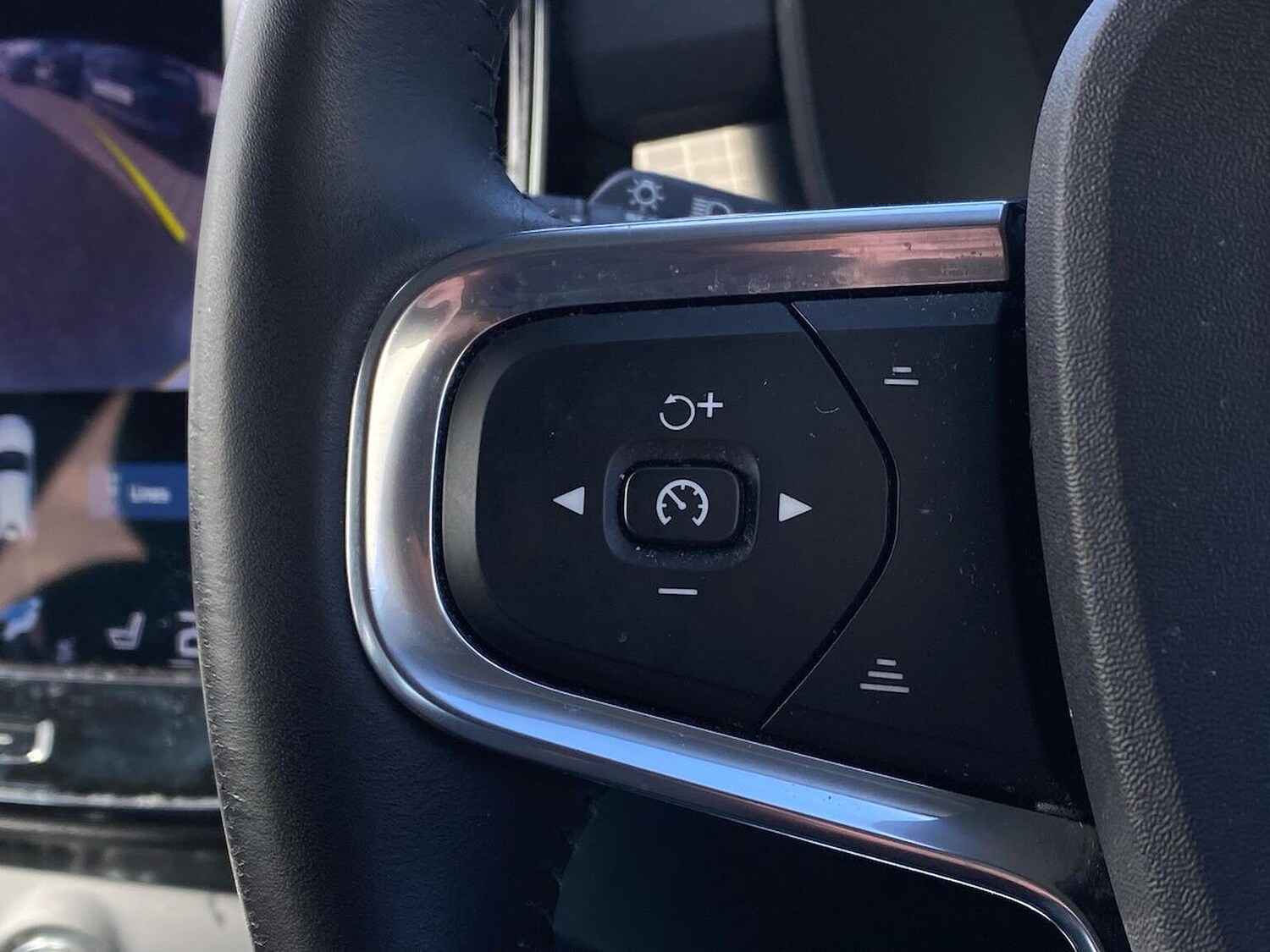 Used Volvo XC40 2020 for sale - 78191141: Photo 25