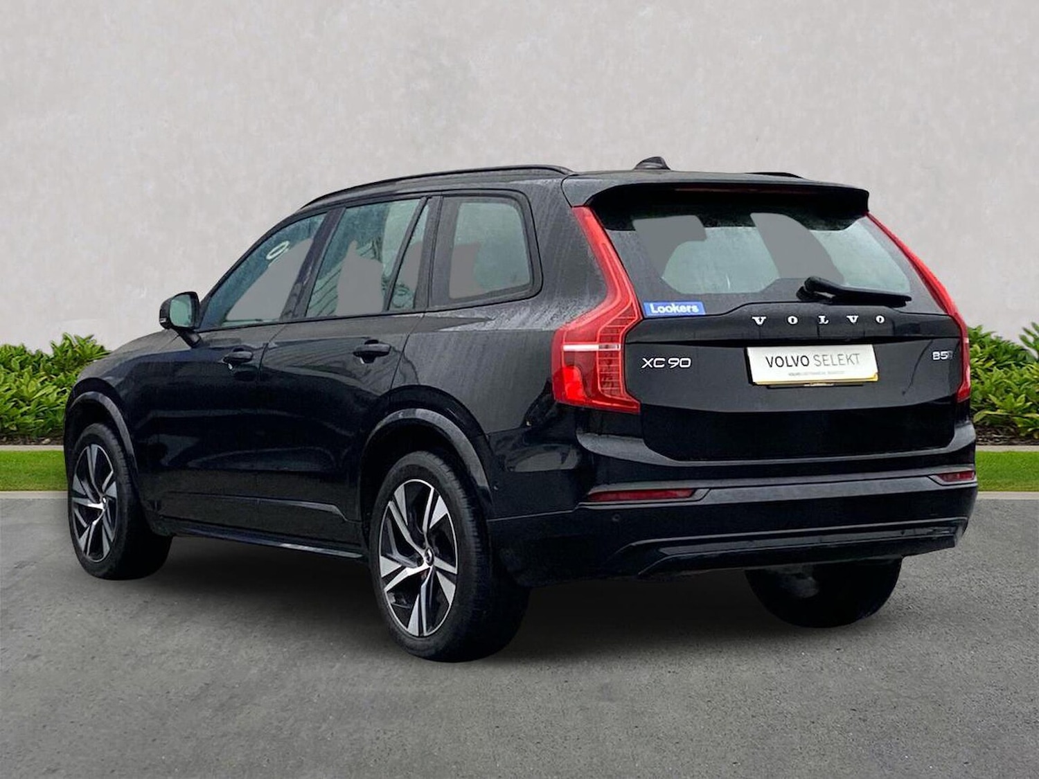 Used Volvo XC90 2023 for sale - 78004656: Photo 2