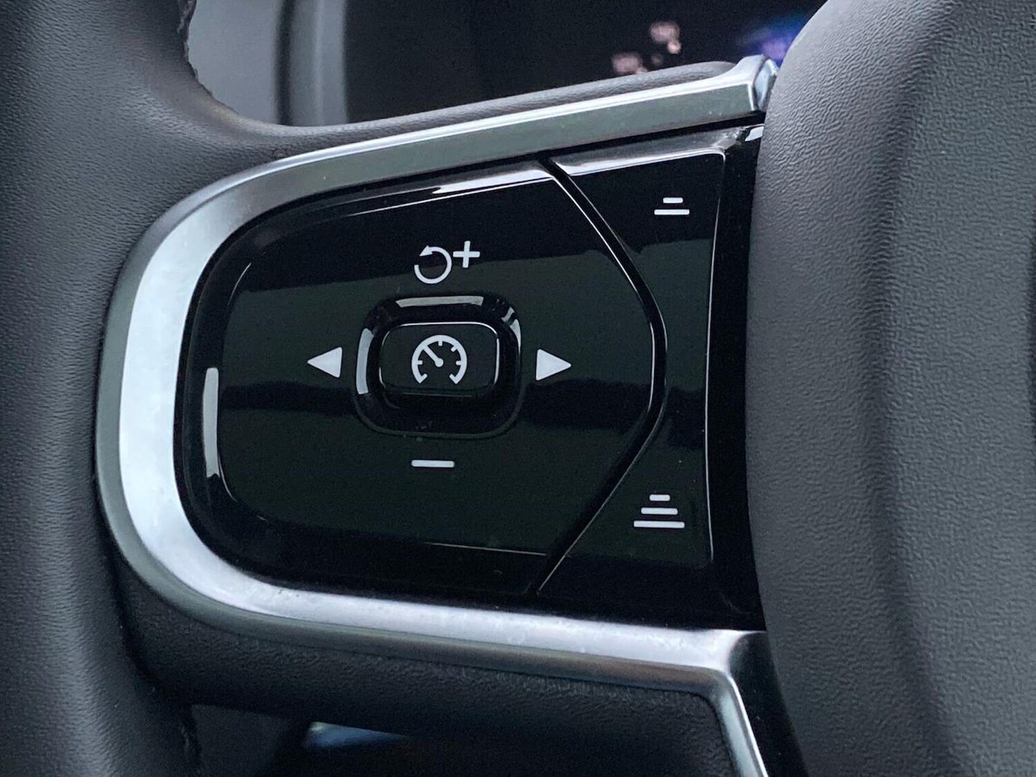 Used Volvo XC90 2023 for sale - 78004656: Photo 27