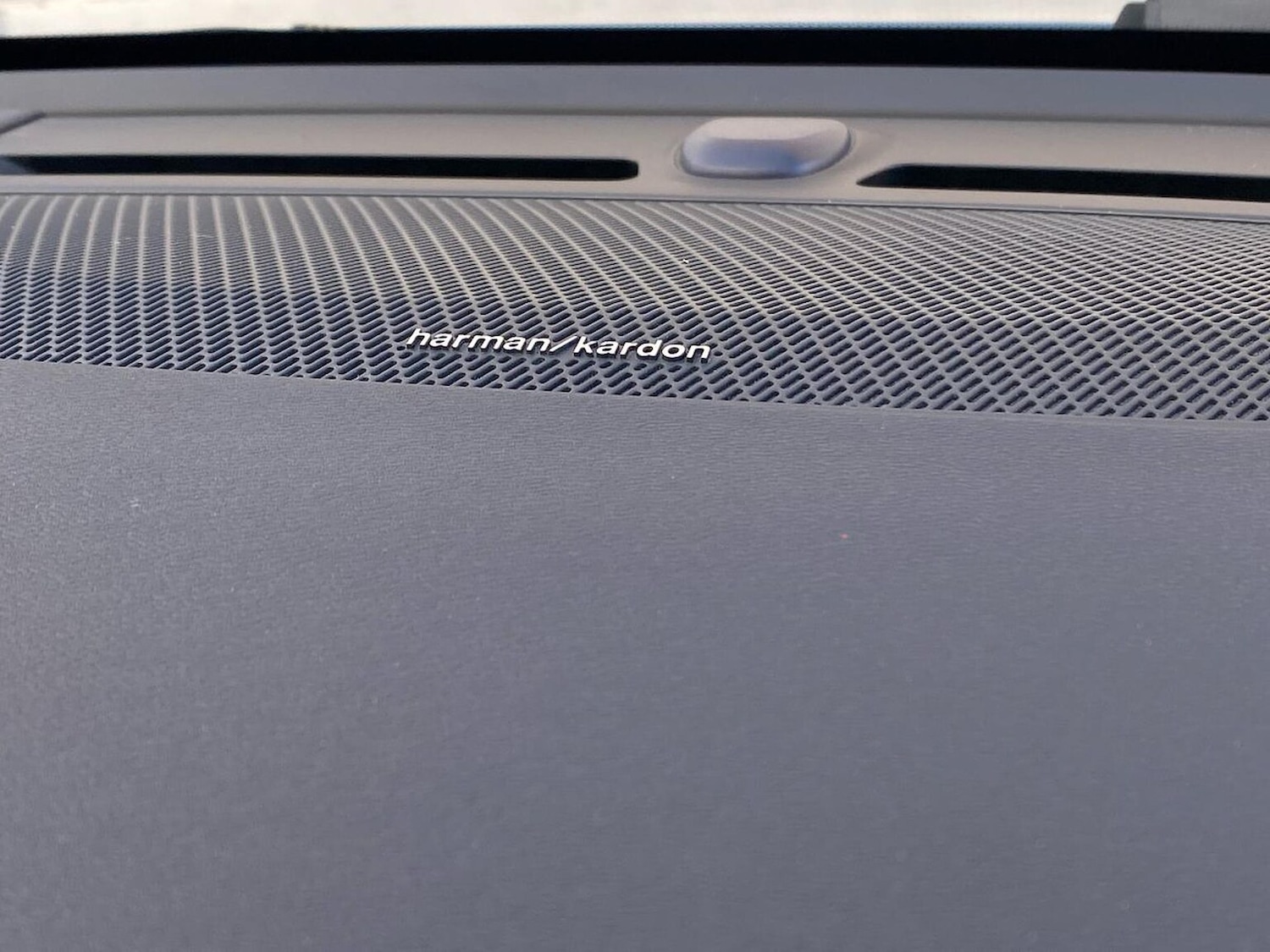 Used Volvo XC40 2022 for sale - 77888671: Photo 30