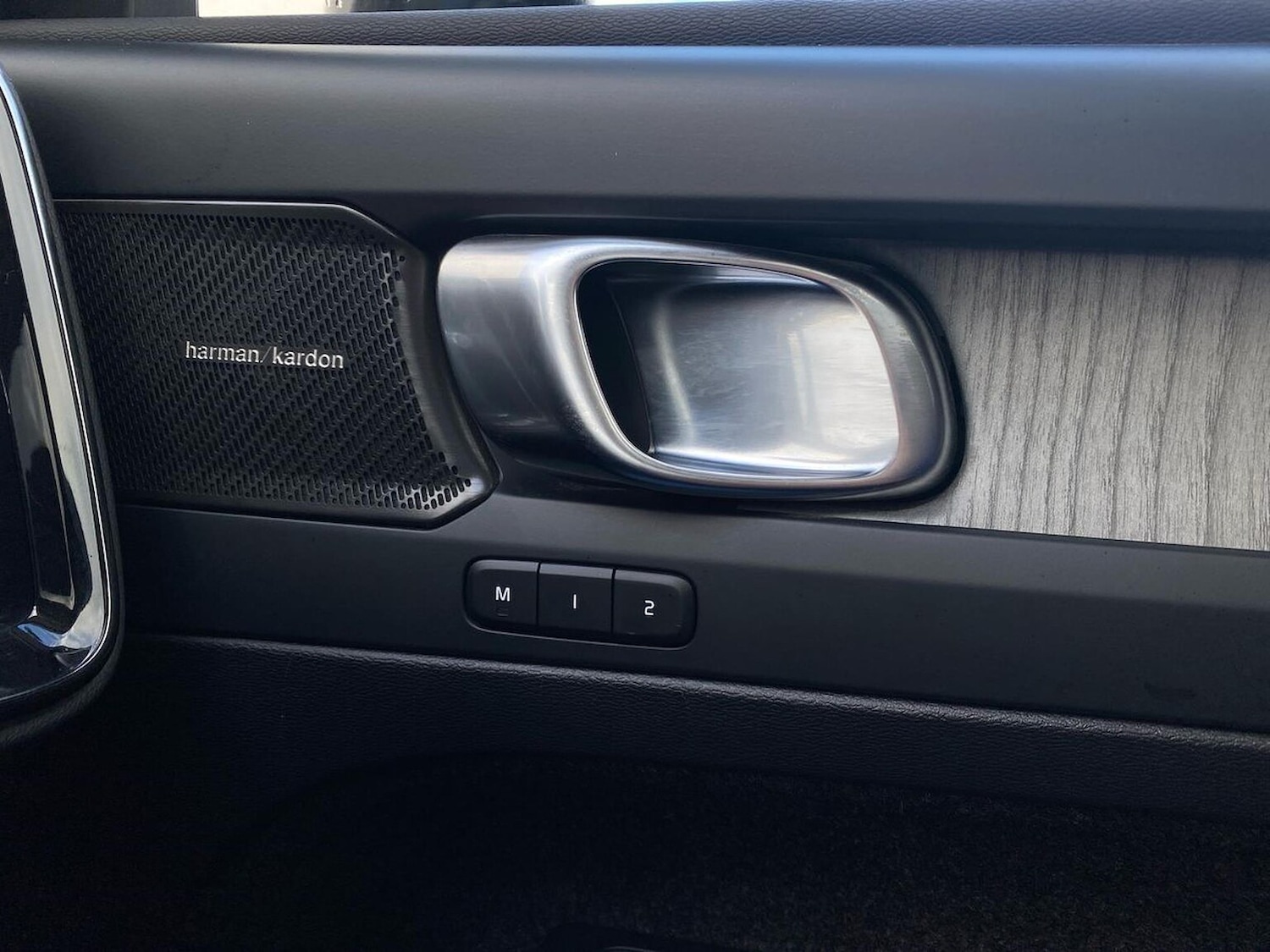 Used Volvo XC40 2022 for sale - 77888671: Photo 37