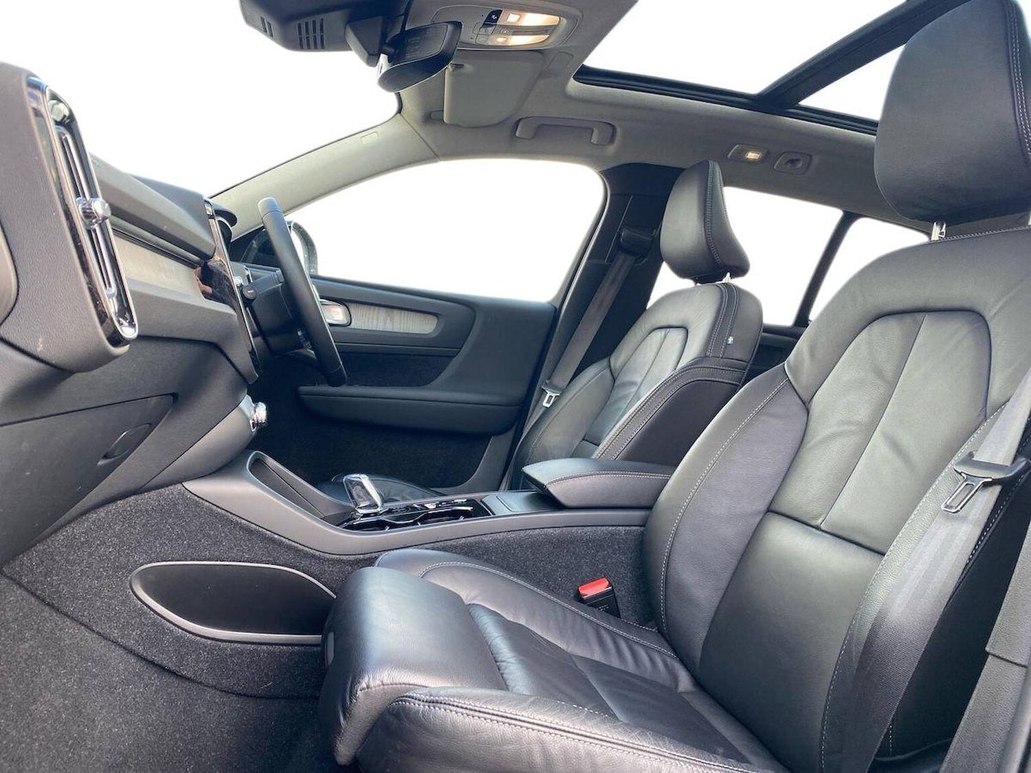 Used Volvo XC40 2022 for sale - 77888671: Photo 7