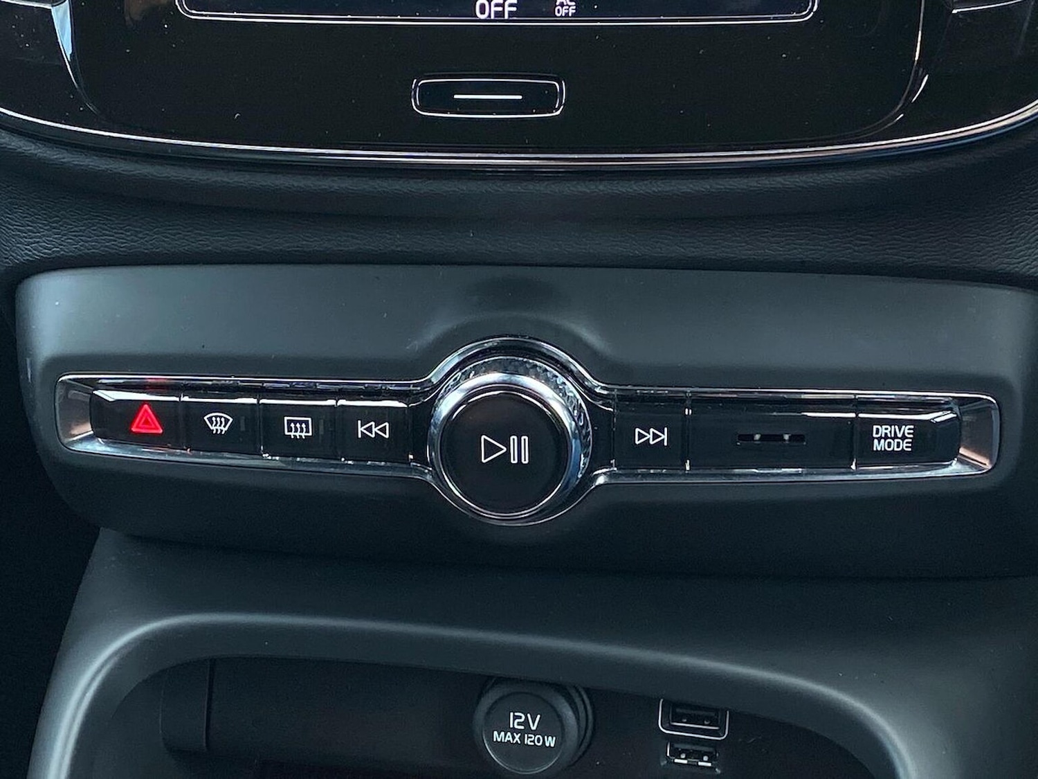 Used Volvo XC40 2019 for sale - 78191221: Photo 14