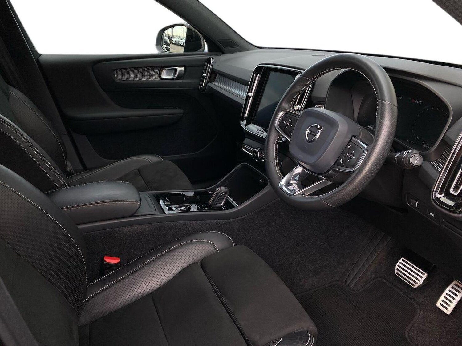 Used Volvo XC40 2019 for sale - 78191221: Photo 17