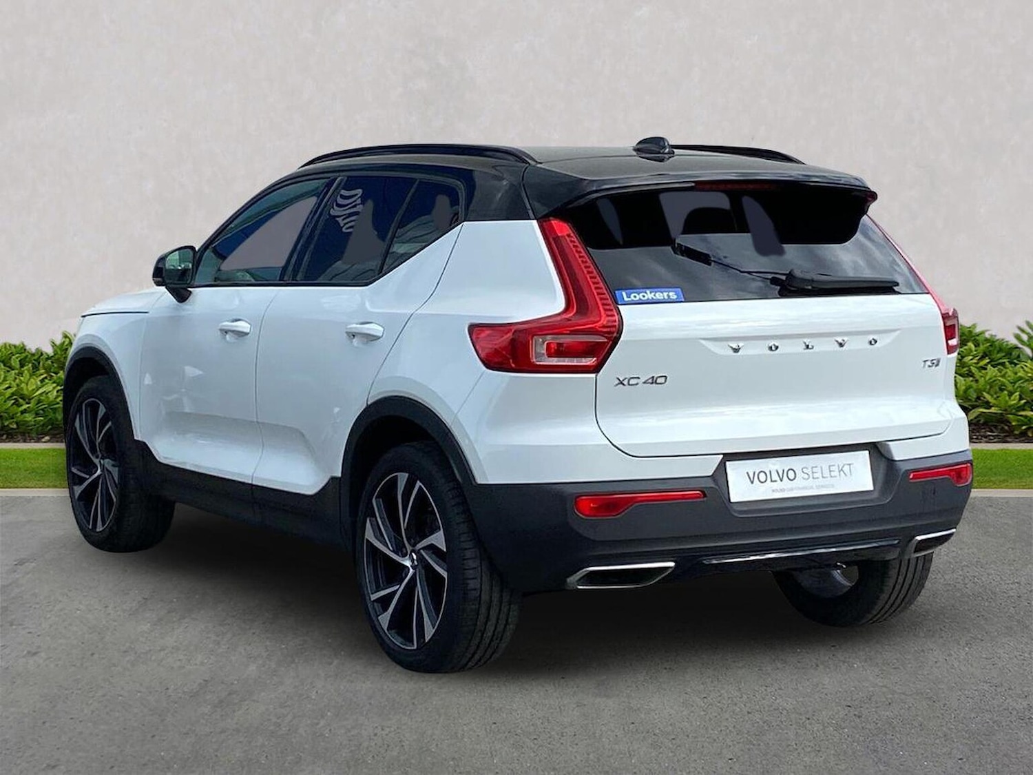 Used Volvo XC40 2019 for sale - 78191221: Photo 2