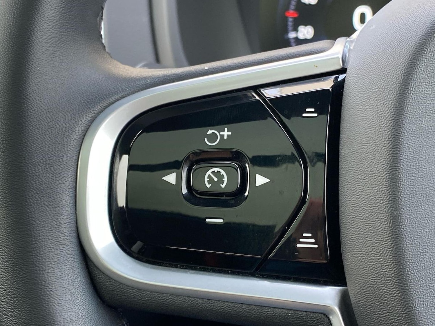 Used Volvo XC90 2021 for sale - 77003676: Photo 28