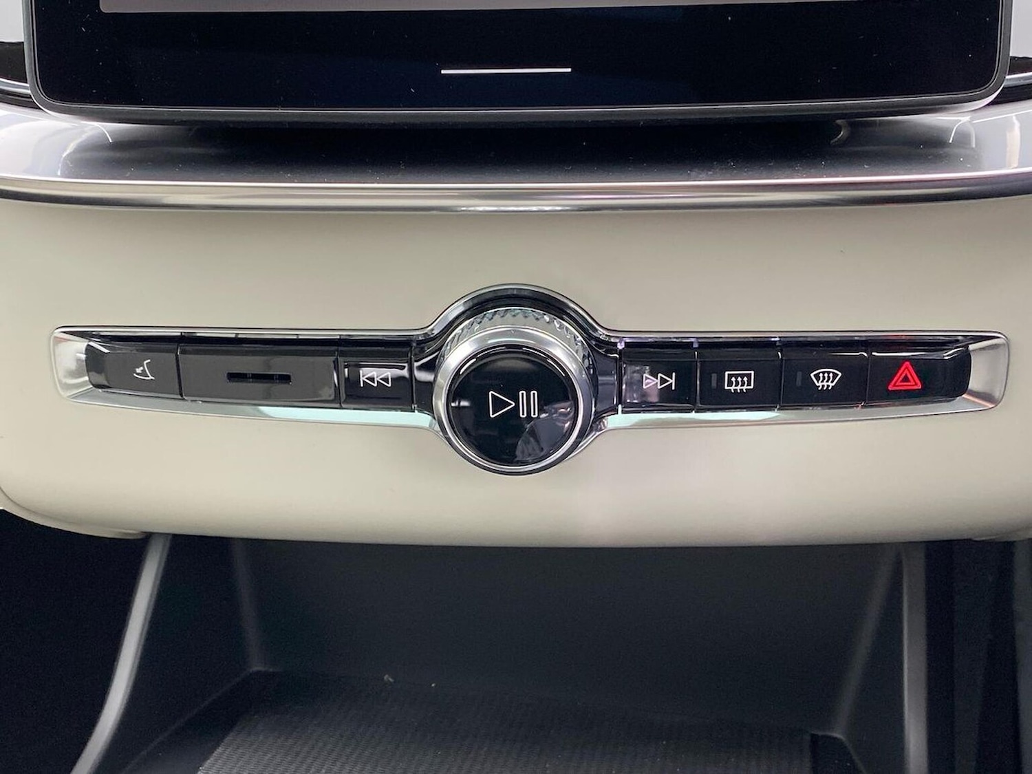 Used Volvo XC90 2025 for sale - 76082480: Photo 13
