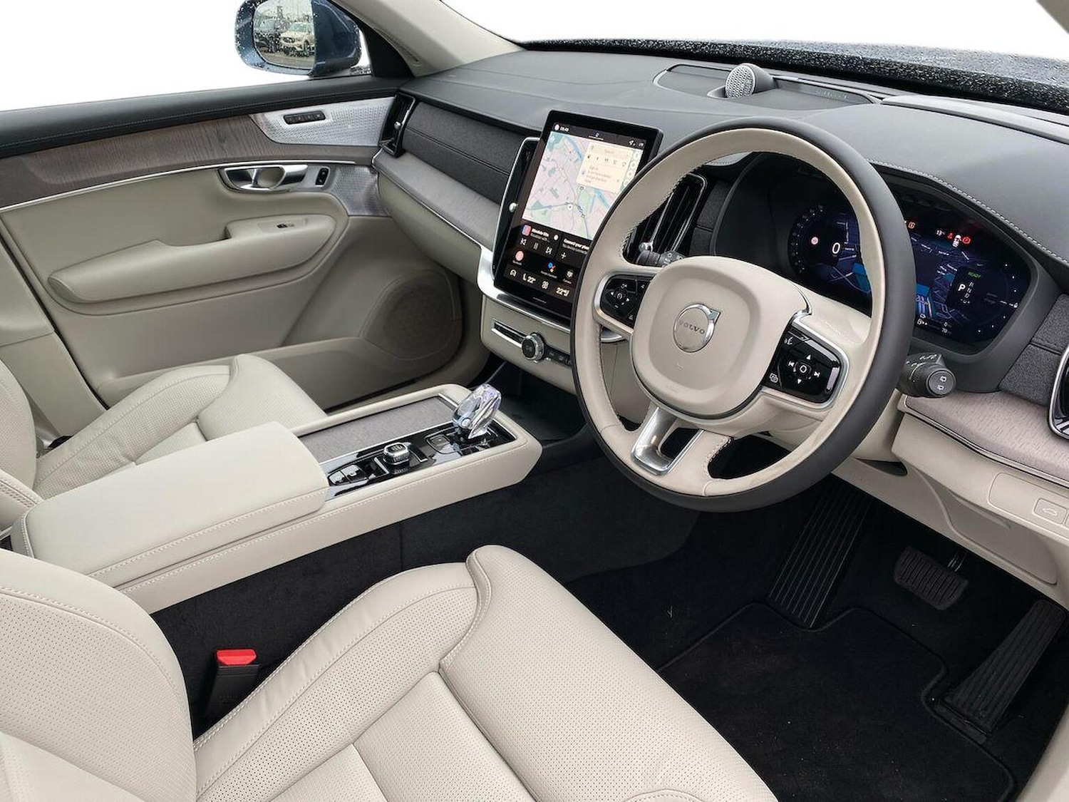 Used Volvo XC90 2025 for sale - 76082480: Photo 16