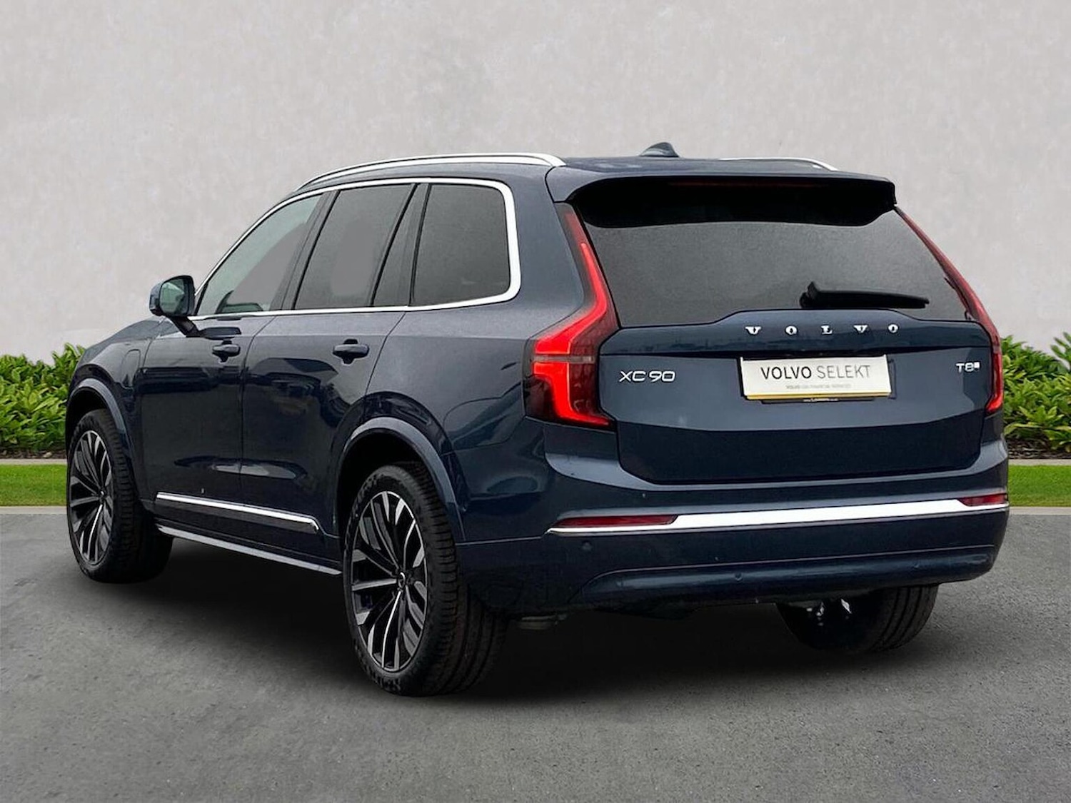 Used Volvo XC90 2025 for sale - 76082480: Photo 3
