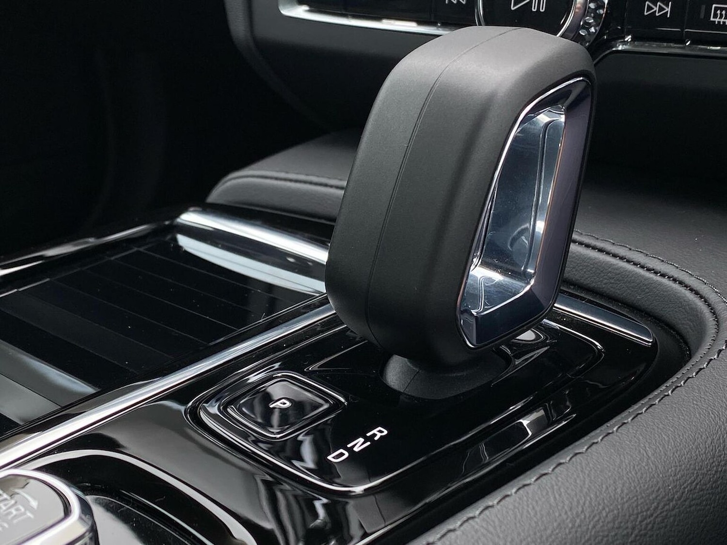 Used Volvo V90 2025 for sale - 76464699: Photo 40