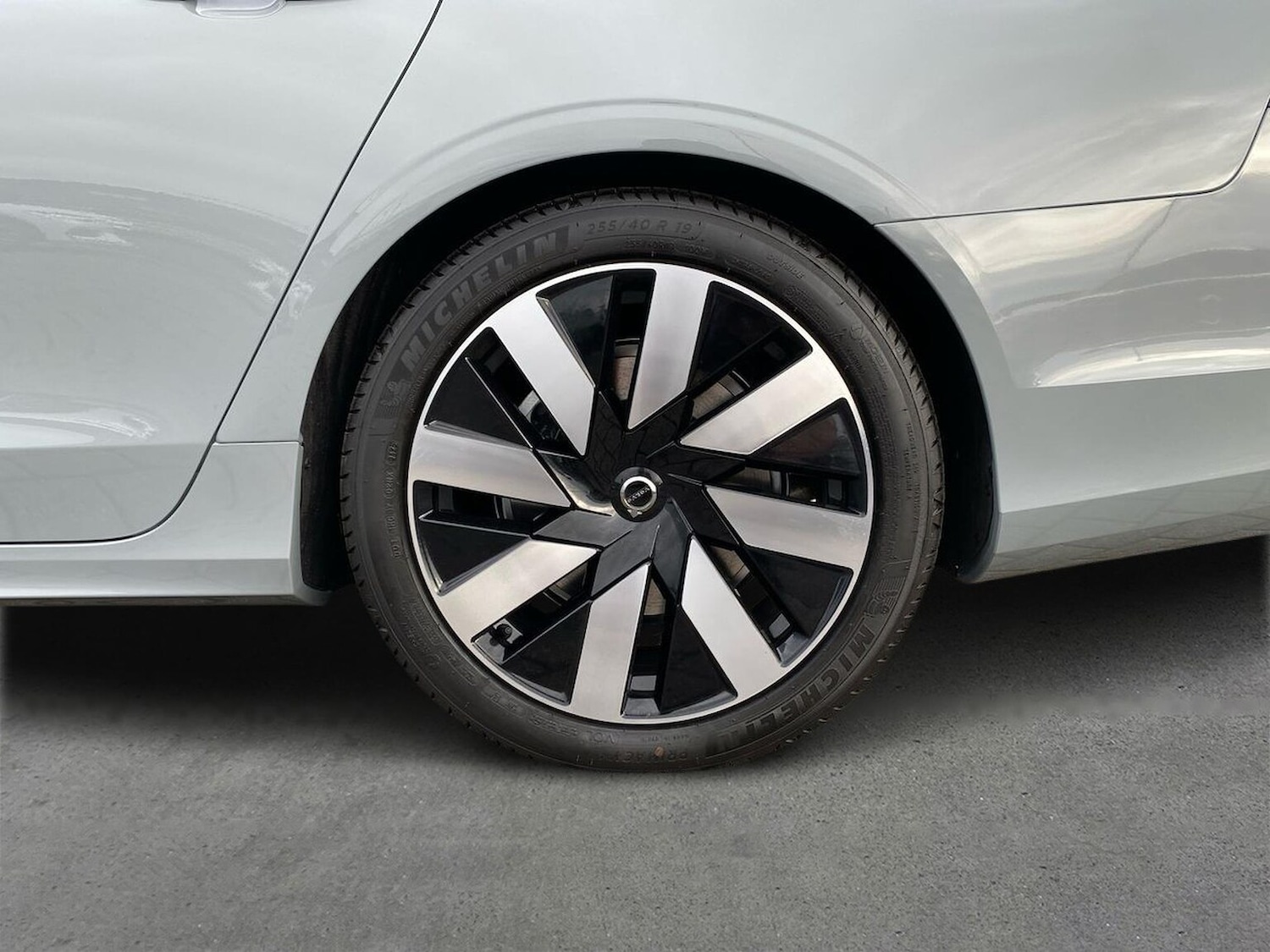 Used Volvo V90 2025 for sale - 76464699: Photo 7