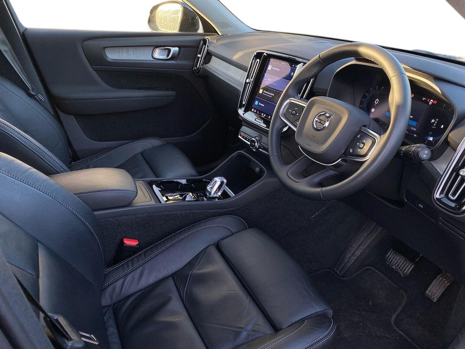 Used Volvo XC40 2022 for sale - 76893300: Photo 16