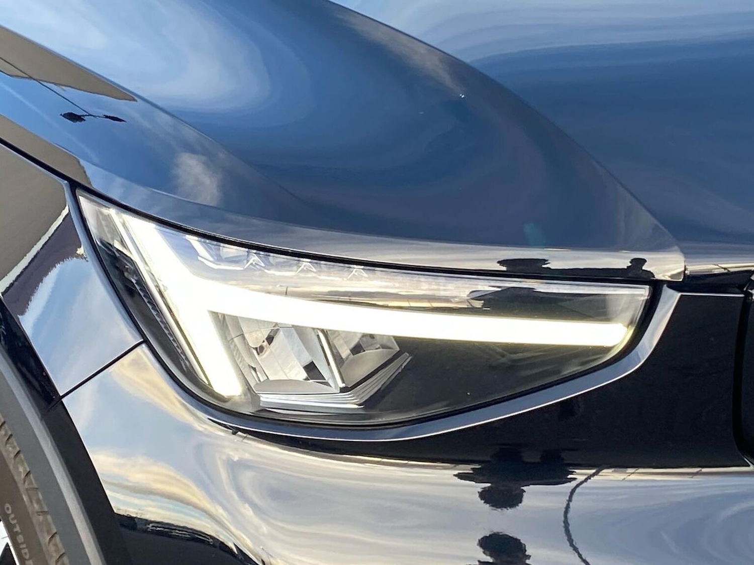 Used Volvo XC40 2022 for sale - 76893300: Photo 31