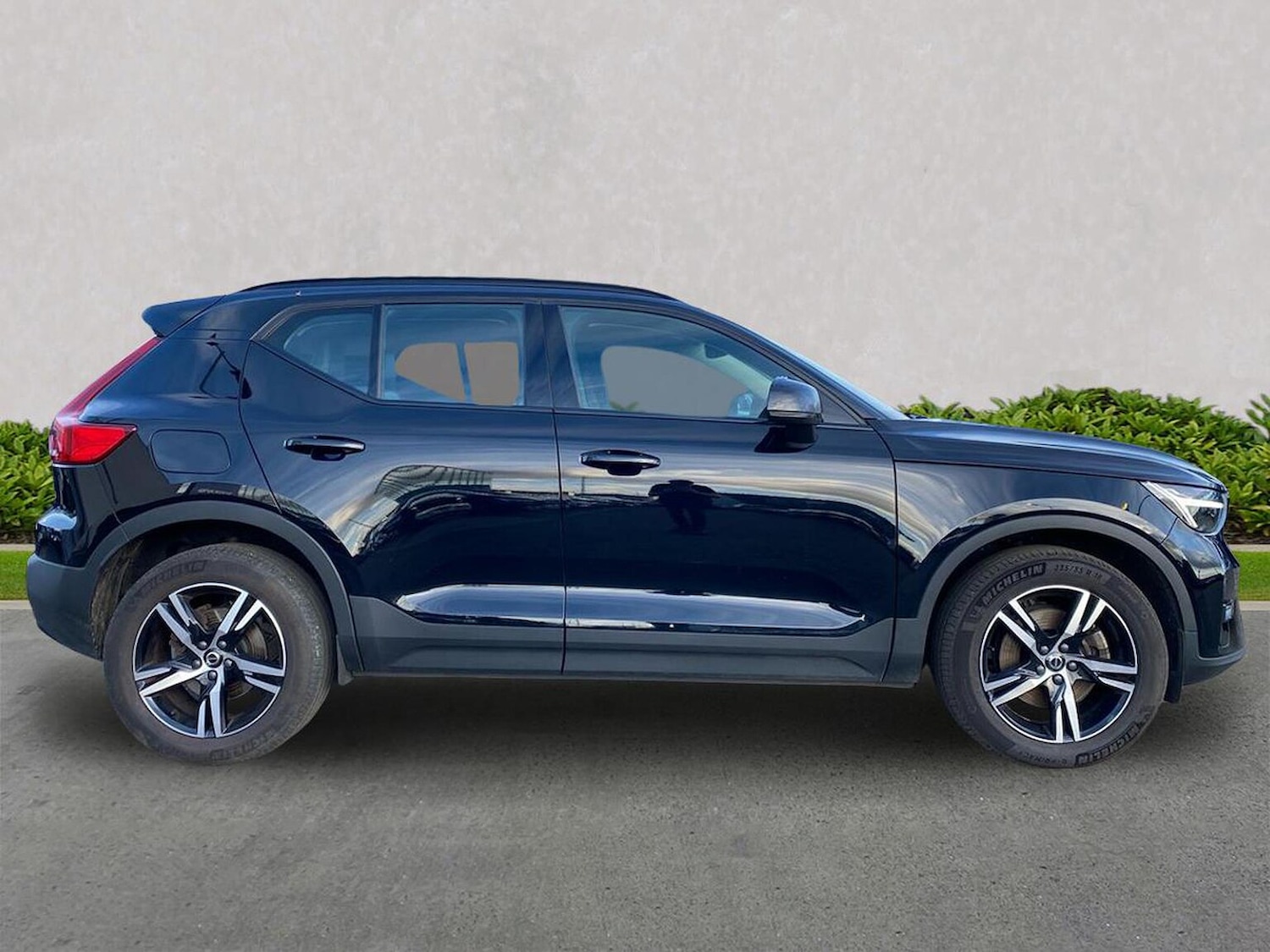 Used Volvo XC40 2022 for sale - 76893300: Photo 4