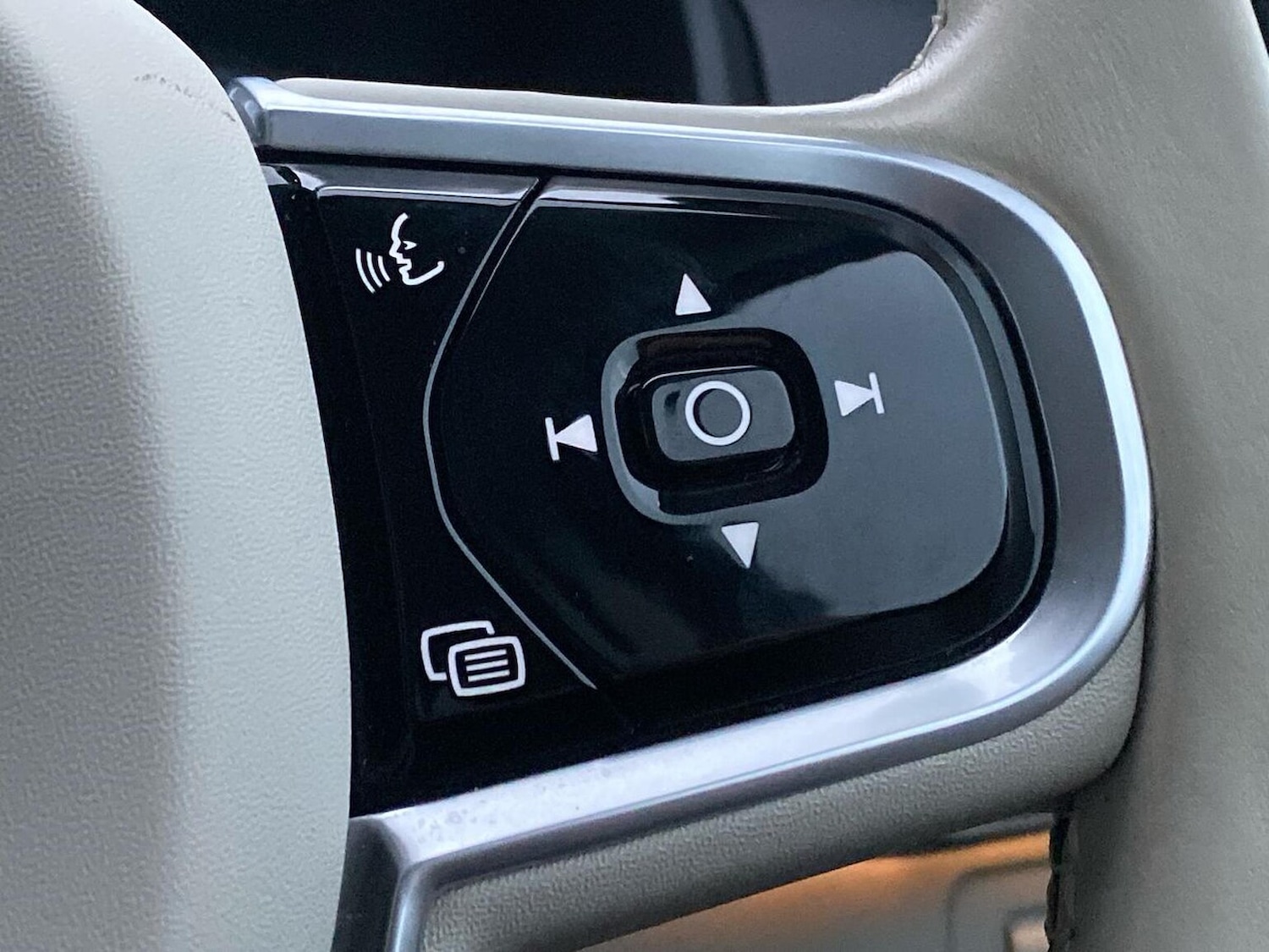 Used Volvo XC90 2021 for sale - 76785177: Photo 27